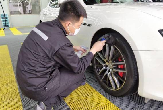 检查汽车轮胎的六种步骤