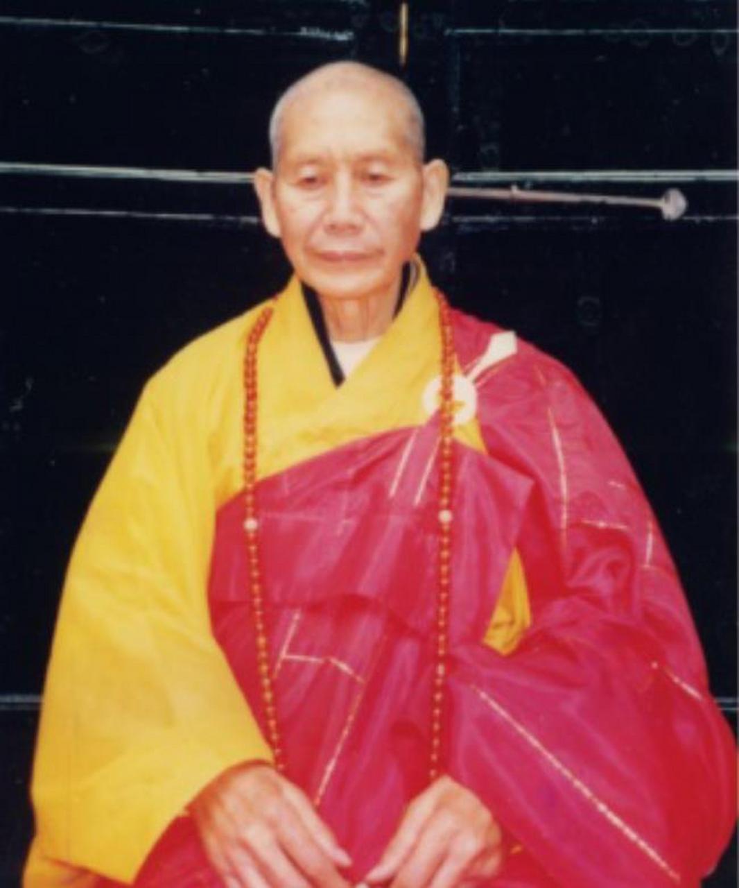 佛源老和尚住南华禅寺日,有僧来参.  师问:"干什么?