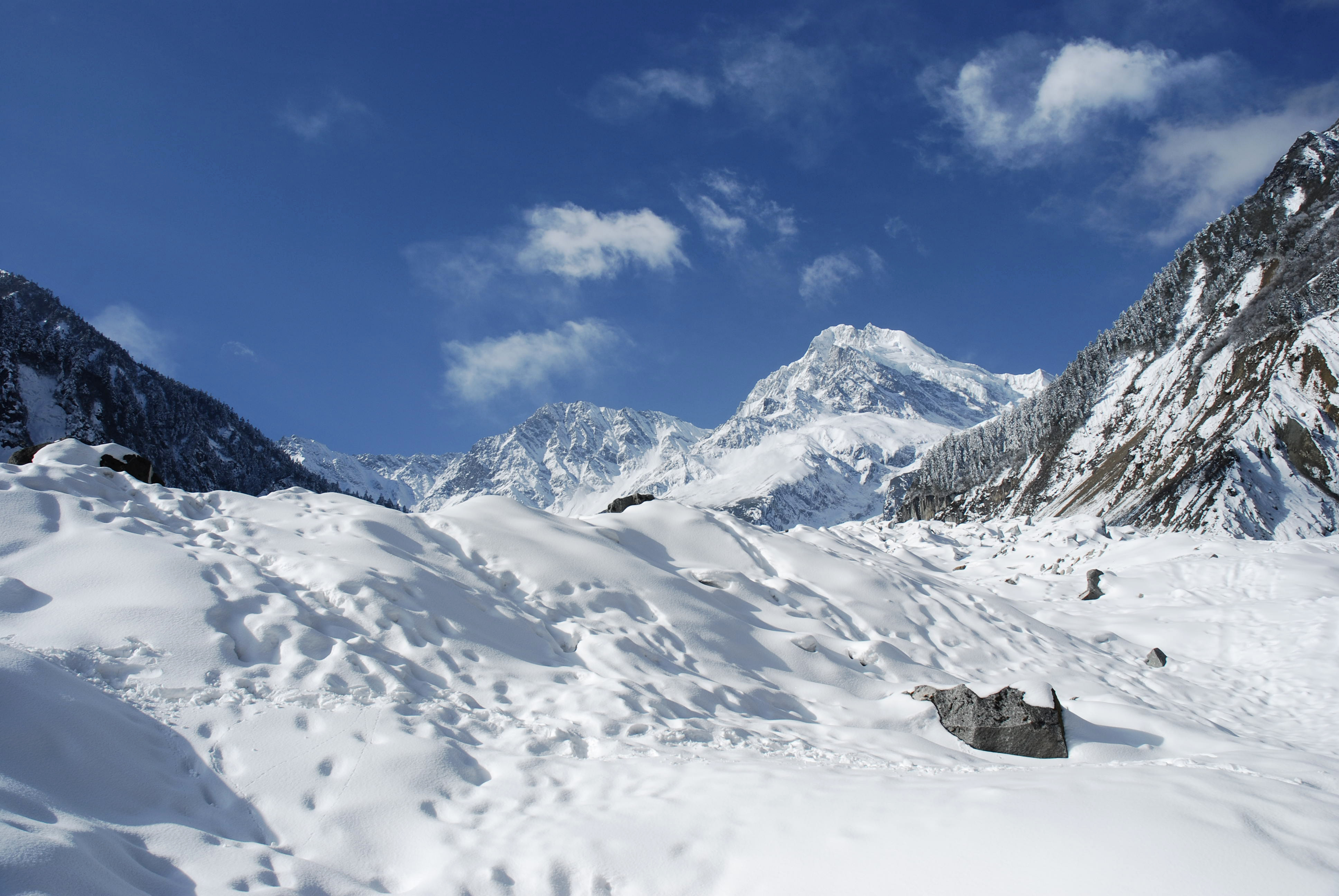 海螺沟海拔高度是多少米 川西海螺沟冰川及温泉体验 附旅行小贴士