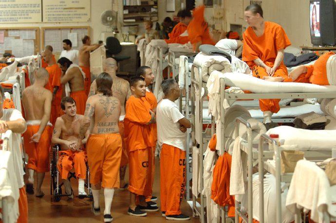 美国实验狱警和囚犯图片