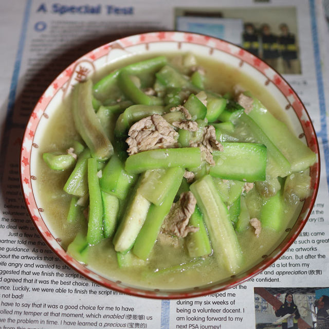 肉片炒丝瓜,简单快手,鲜美下饭