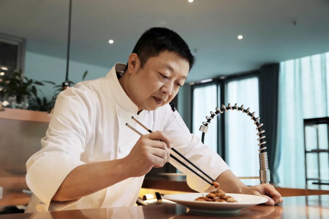 朱海峰的二星之路:创新不忘本,传承不守旧