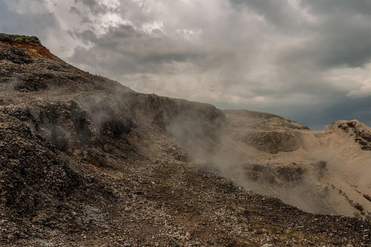 欢迎来到魔鬼谷,世界上最古老的地热发电站