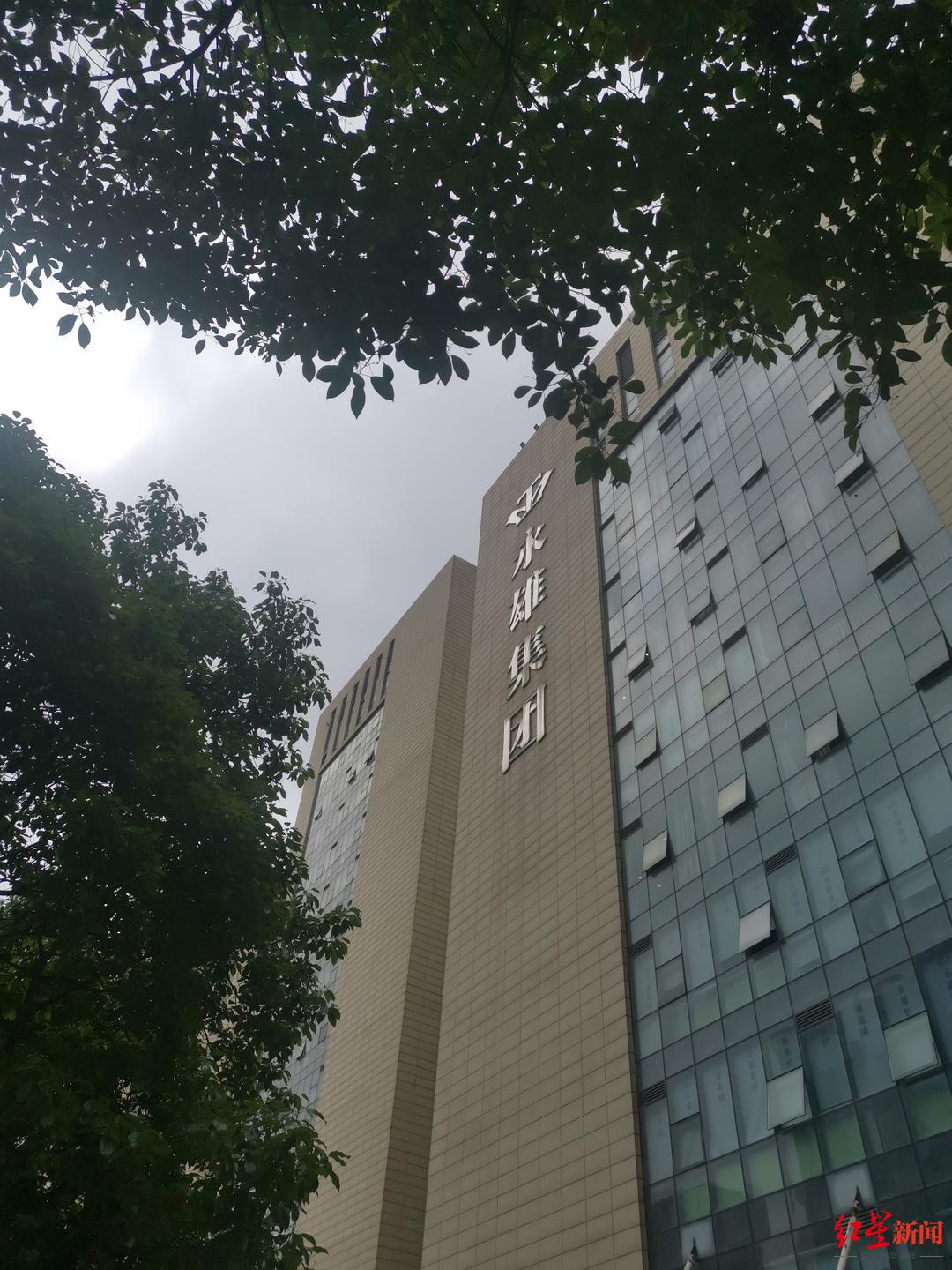 谭曼与他的"催收帝国"