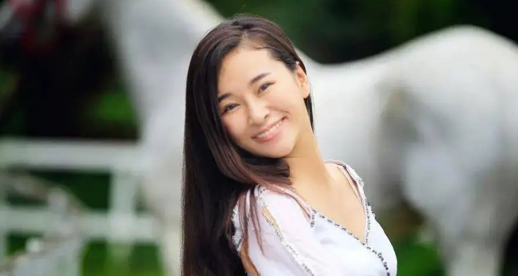 腿姐女儿为什么叫索菲亚