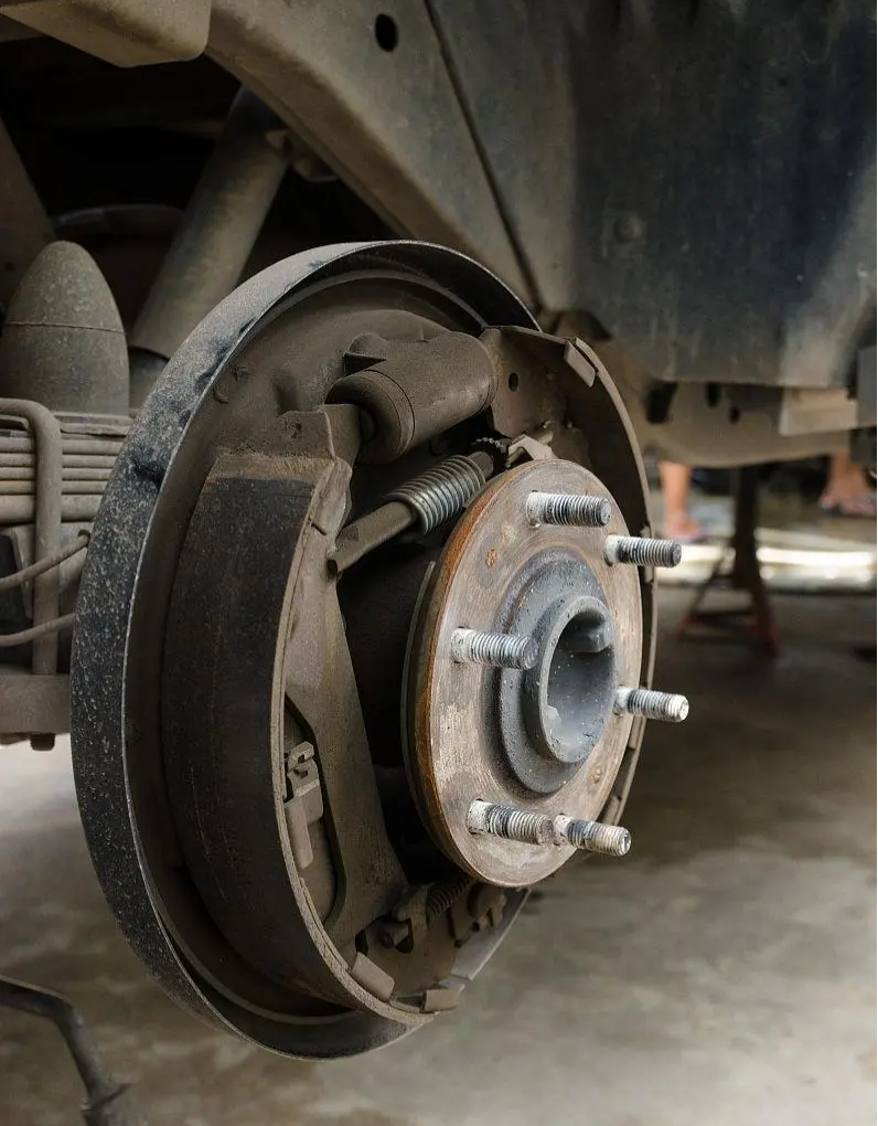 有哪些车型是用鼓式制动器的?