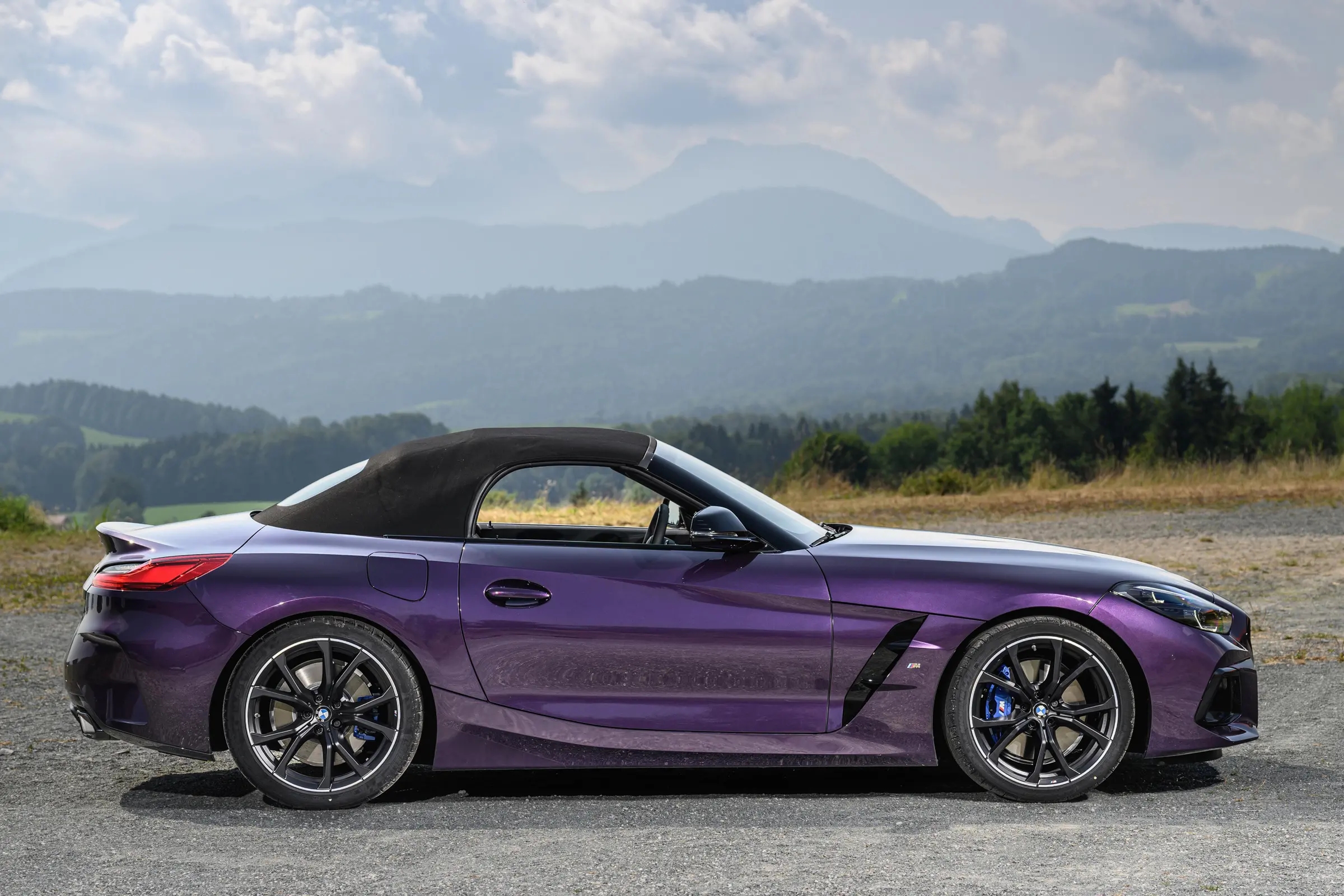 宝马z4几年一审?年审需要带哪些资料?