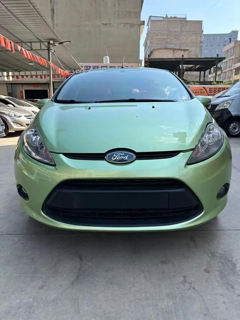 搜索结果指出,2009年福特嘉年华遵循的是国家第四阶段环保标准,即国四