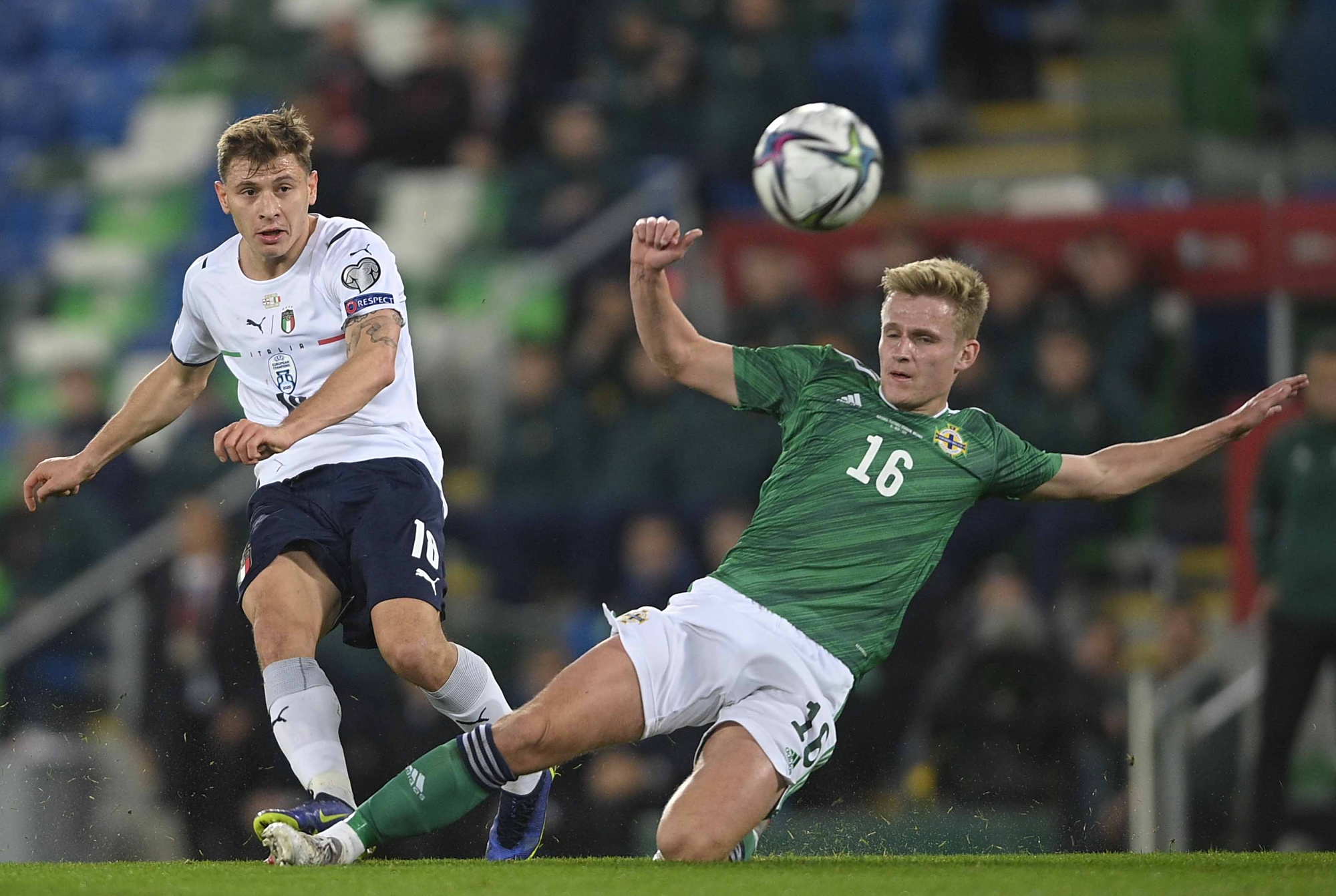 (39)足球——世预赛:意大利战平北爱尔兰