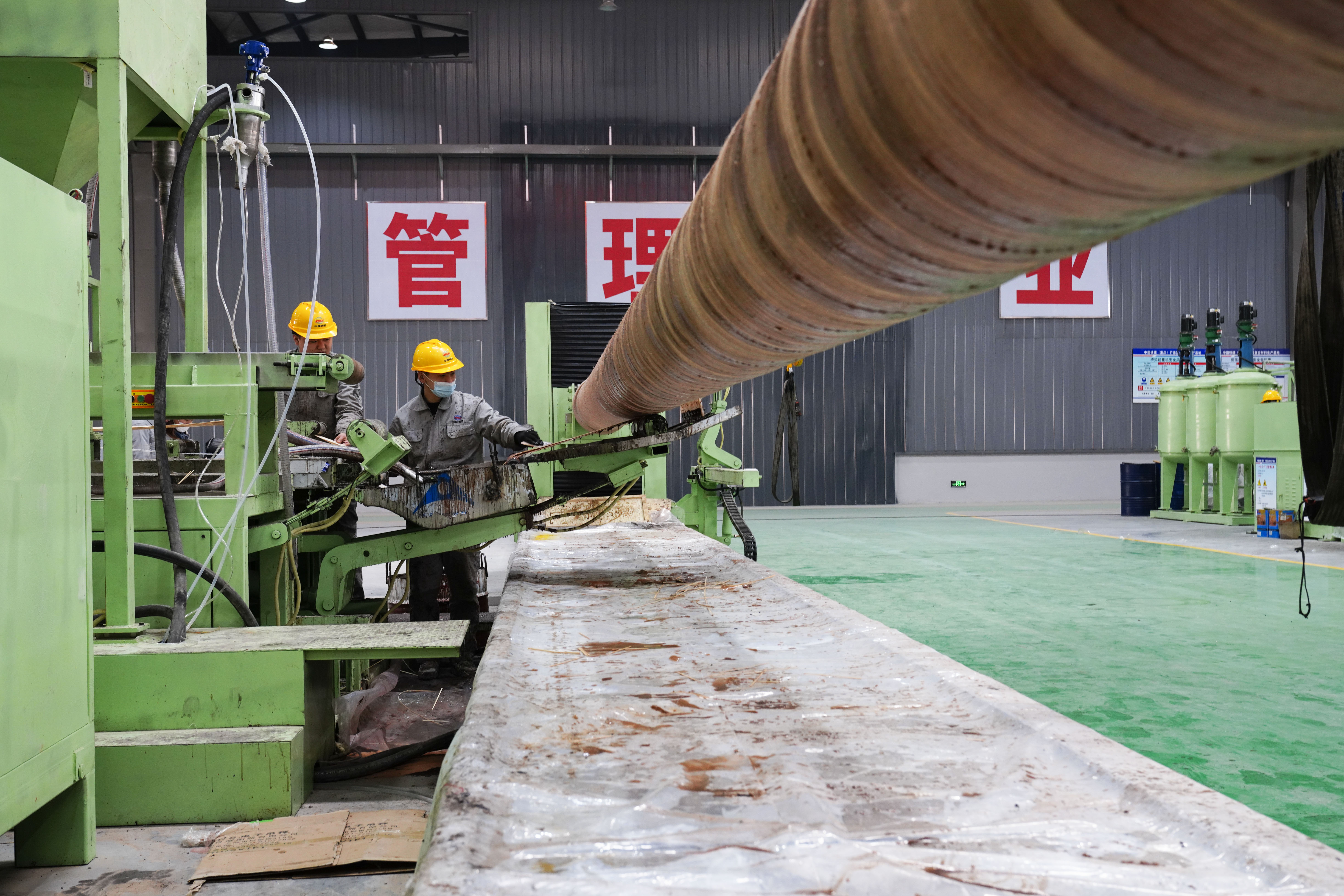 重庆:新型竹缠绕复合管道生产基地投产