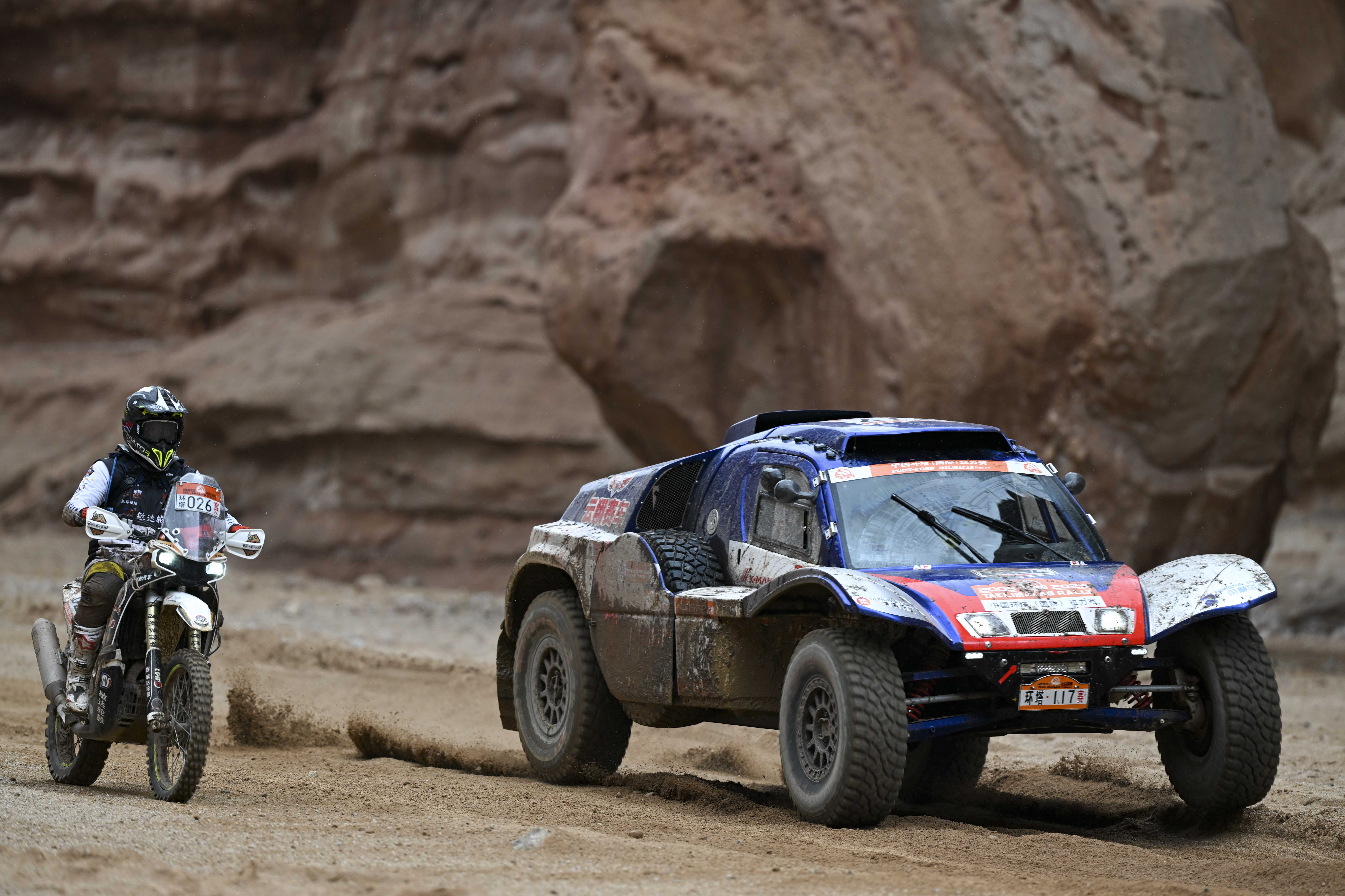 赛车——2023环塔拉力赛首个特殊赛段赛况(2)