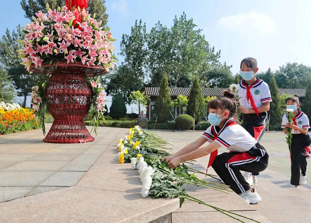 「今天,鲜花献给英烈」缅怀革命先烈 传承红色精神