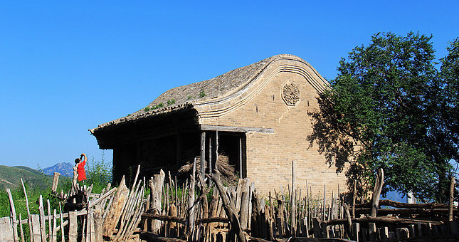 河北赤城县样田乡杨家坟—明代昌平侯杨洪墓