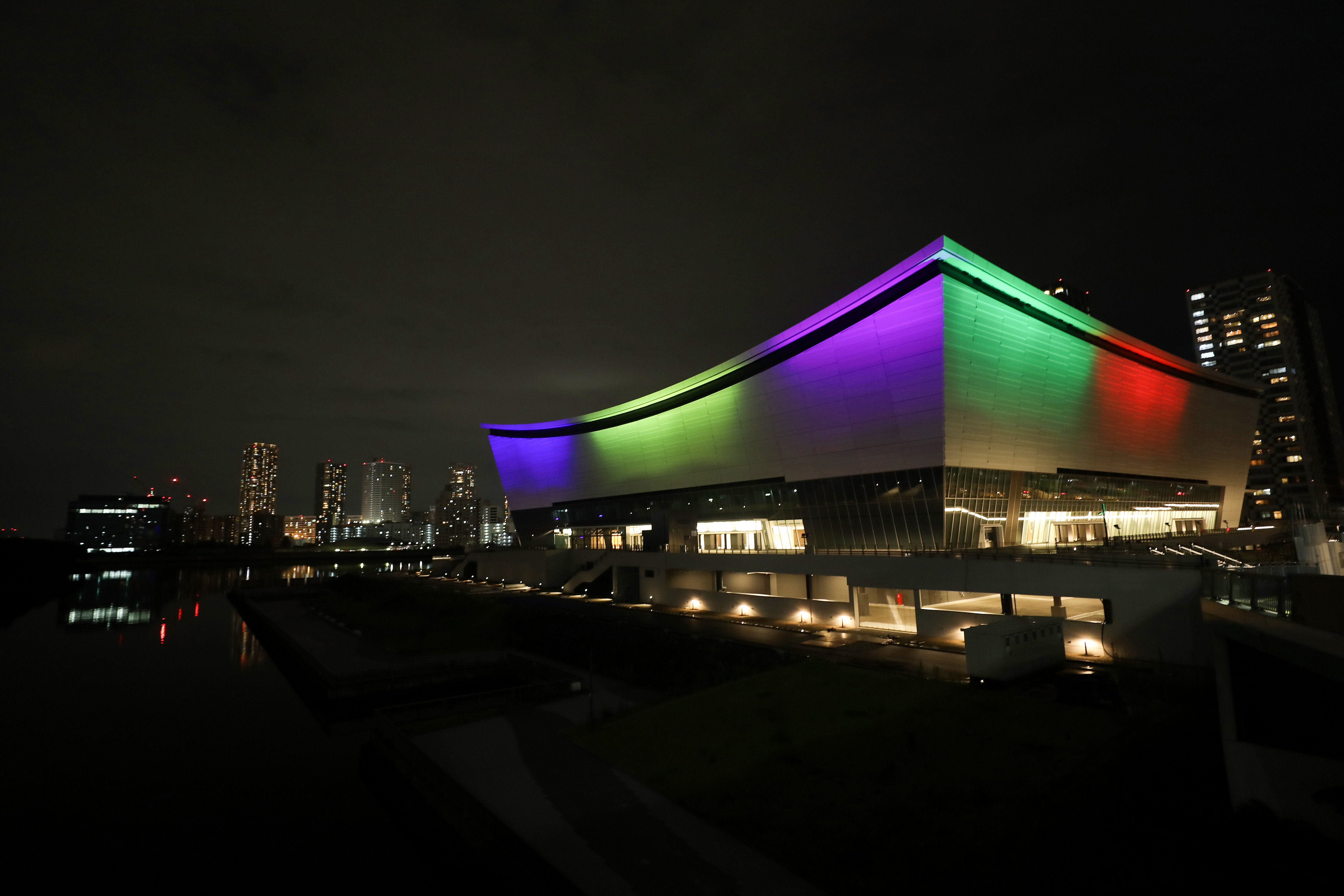 东京以标志建筑亮灯方式纪念残奥会倒计时一周年