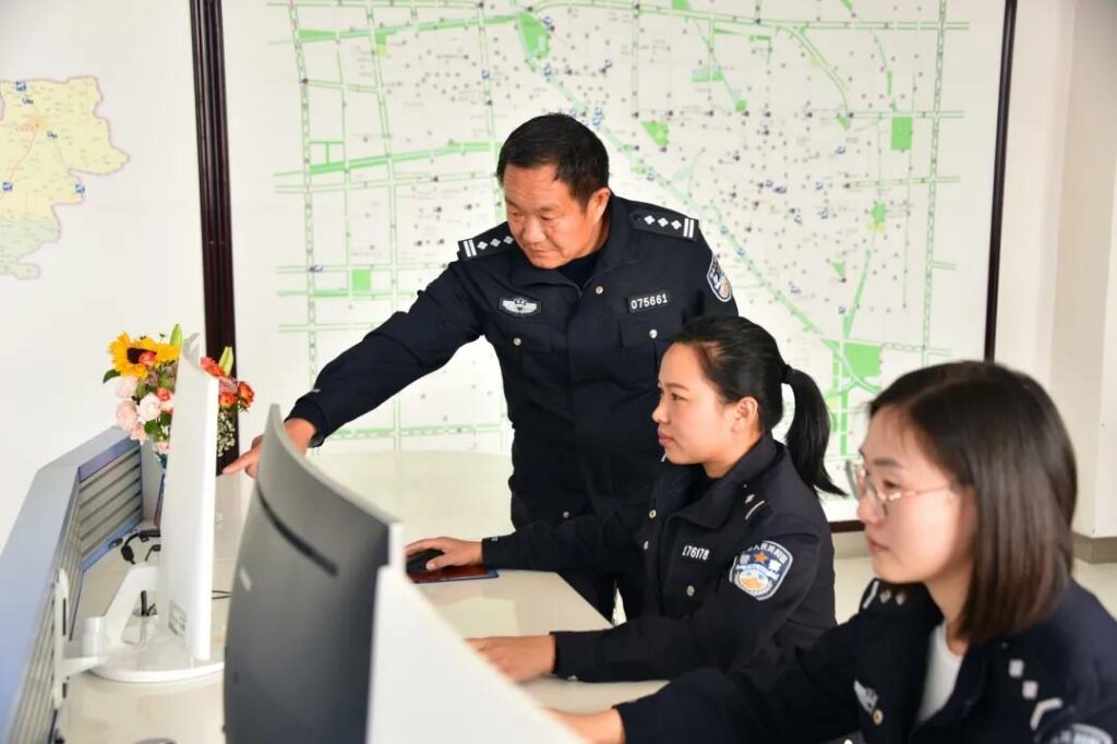 平舆县公安局交警大队侯建华:老骥伏枥志千里 宝刀不老英雄气