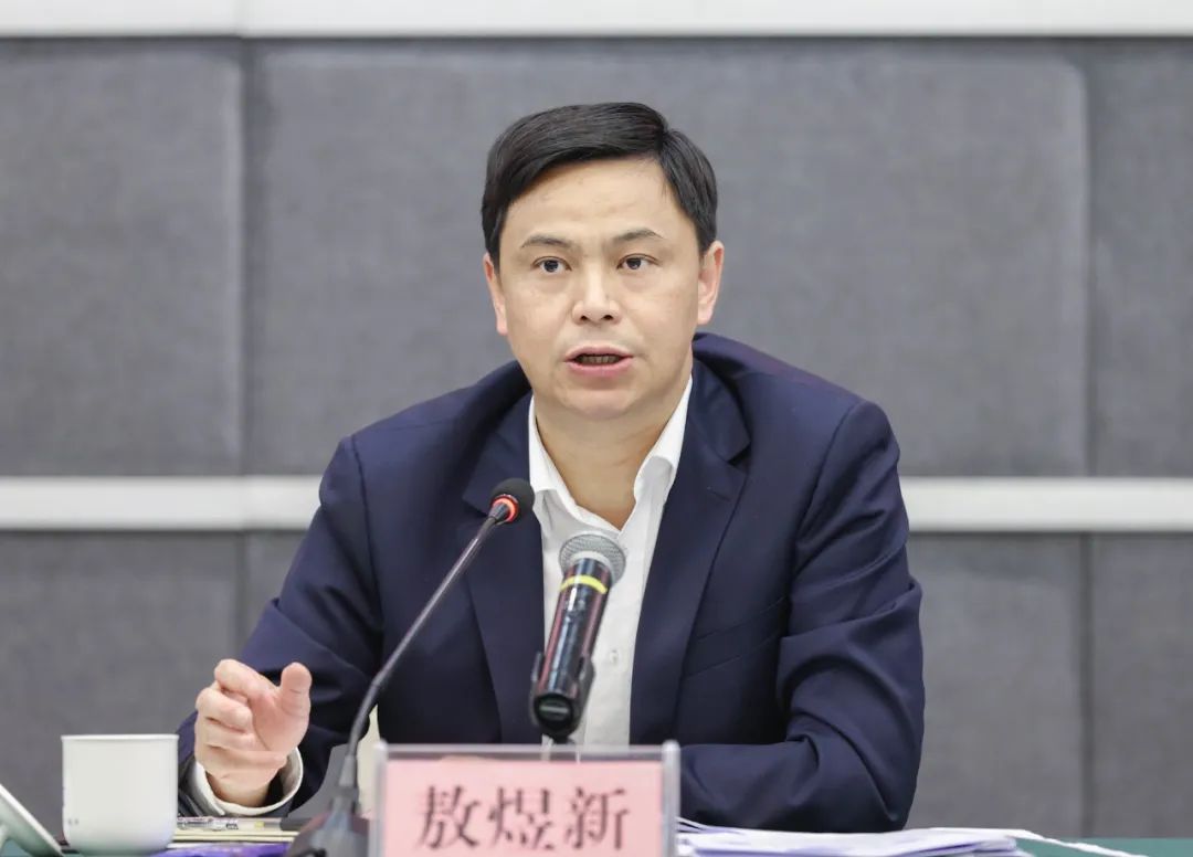 敖煜新:吹响冲刺决战冲锋号,确保高质量实现"半年红"