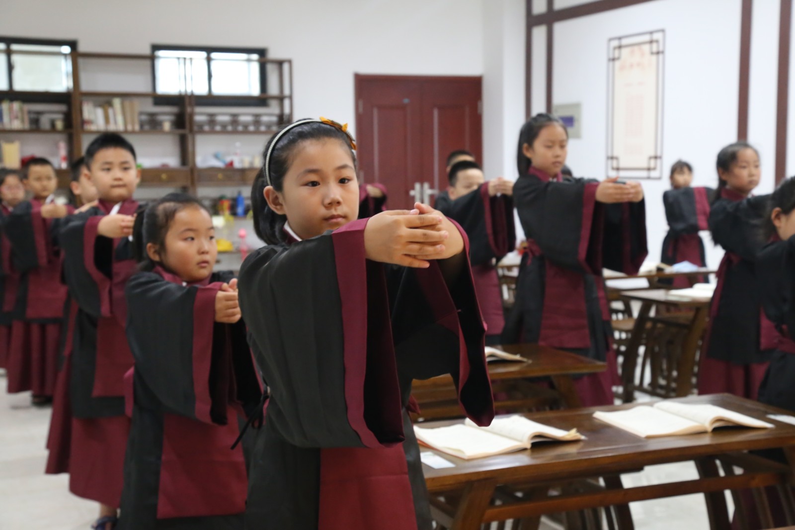 "国学课堂"陪伴孩子们快乐过暑假