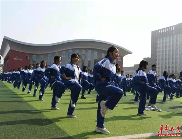 华容县职业中专启动太极拳进校园活动