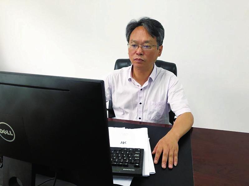 胡建东:技术报国 做国产数控机床的"践行者"