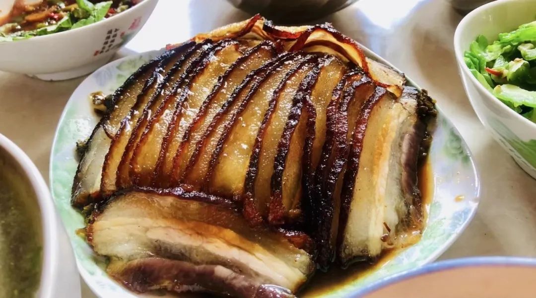 楚雄最出名的美食=楚雄最出名的美食店
