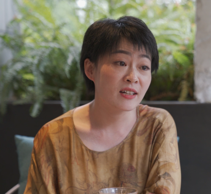 丽水新闻丨《探班侨博会》余菲的世界是对咖啡的执着与热爱