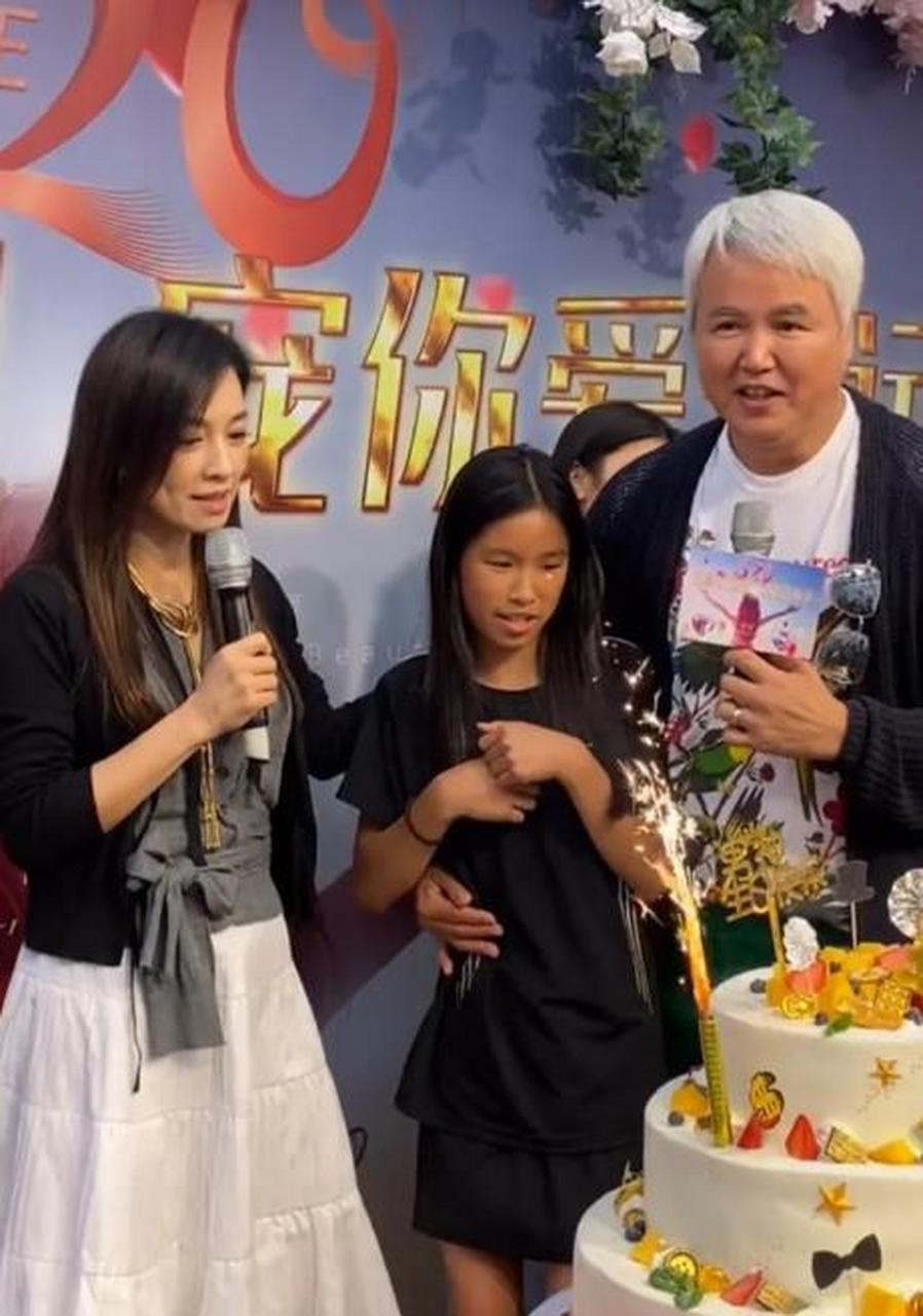 "随后,林瑞阳回复她说:"每个月给你10万块的抚养费,还有什么不知足的