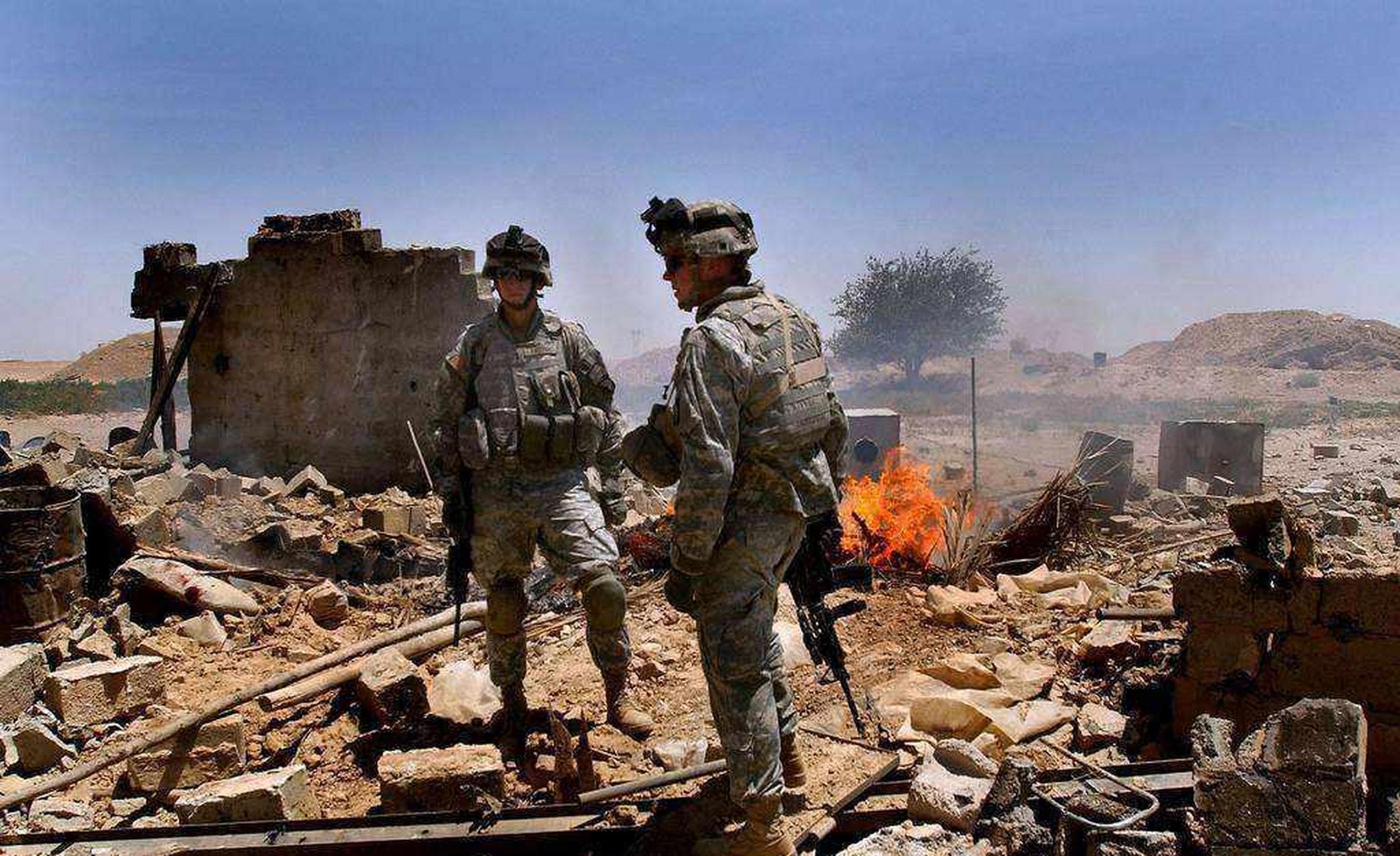 美国现在陷入了巨大的经济危机当中,继续发动战争来挽救局势,但是面对