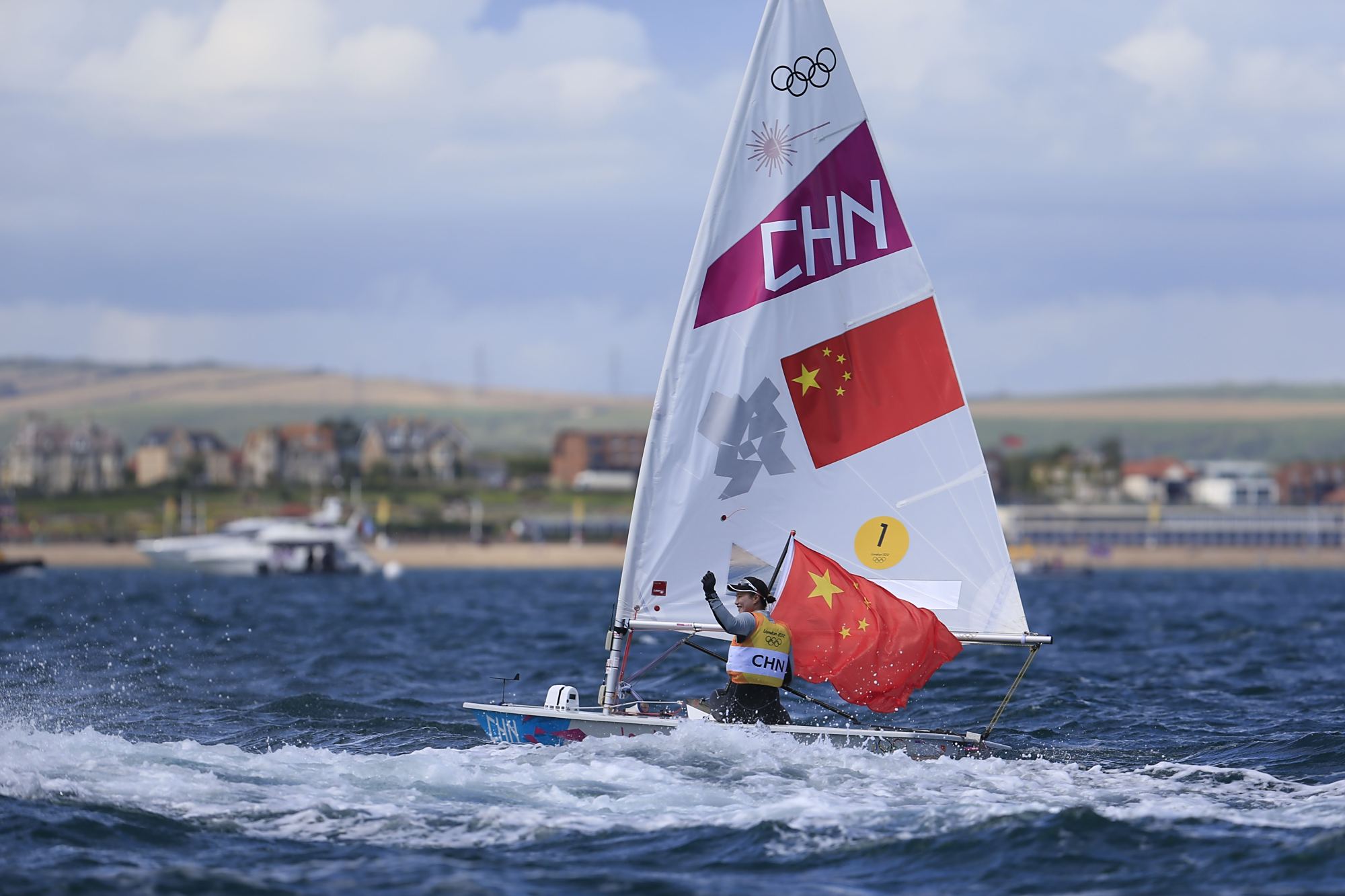 金牌实至名归 前路重在调整——奥运冠军殷剑,徐莉佳谈中国帆船帆板