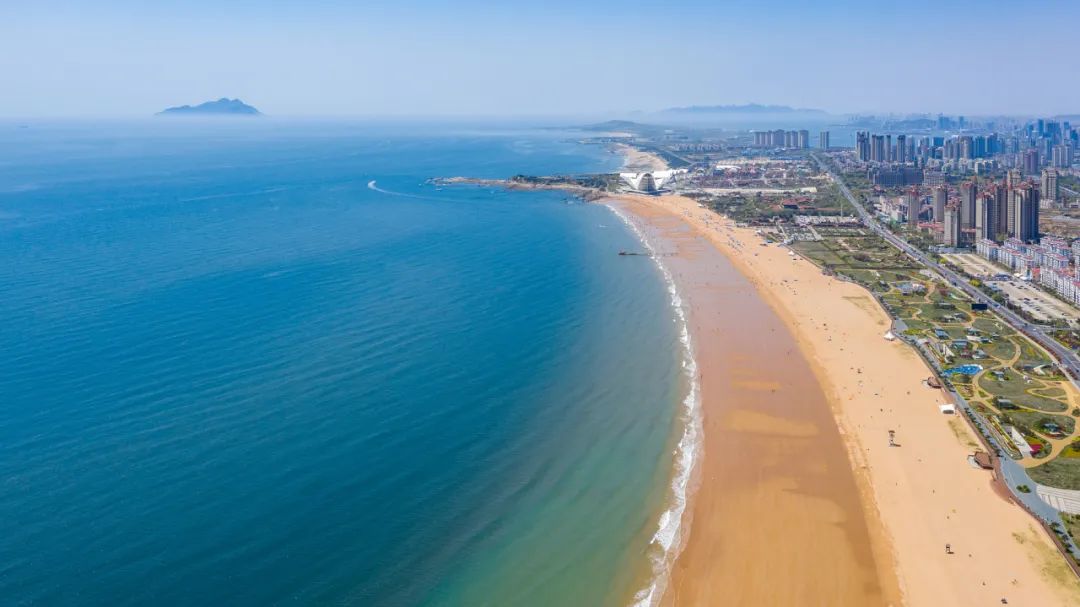 有金沙滩,银沙滩,灵山湾等多个海滩,还有超美的灵山岛,来体验两天岛民