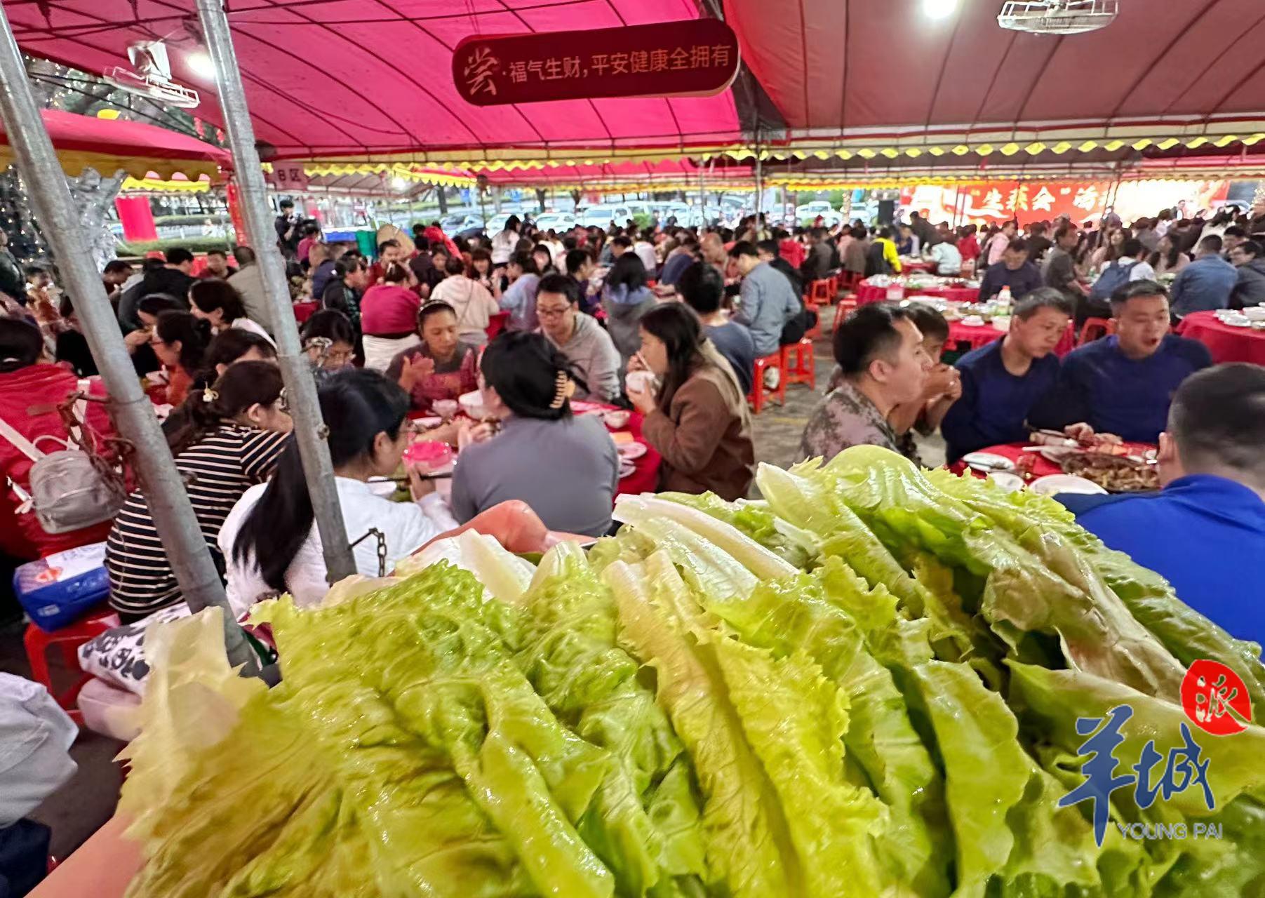 图集|广州荔湾坑口生菜会6日开锣,超1万斤生菜助阵