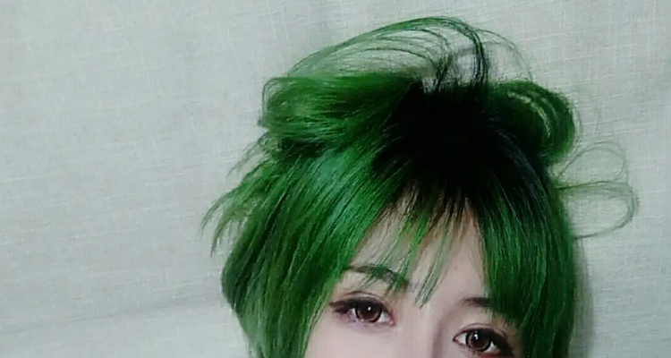 染绿色头发需要漂吗
