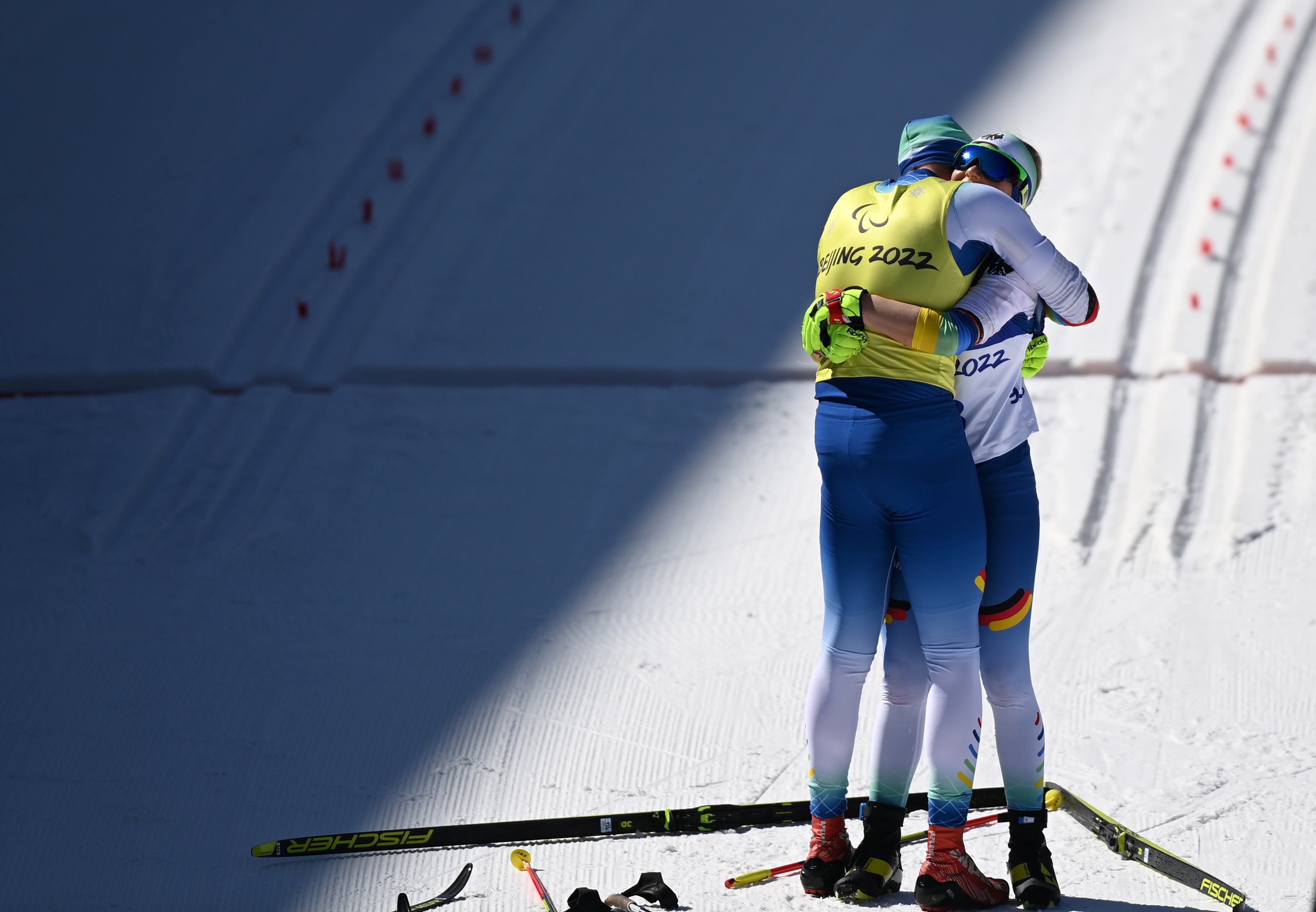 (新华全媒 ·北京冬残奥会)"你是我的眼"(3)