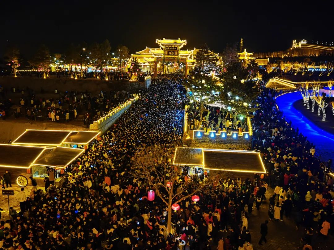 宝宝们吃完天水麻辣烫来庆阳耍
