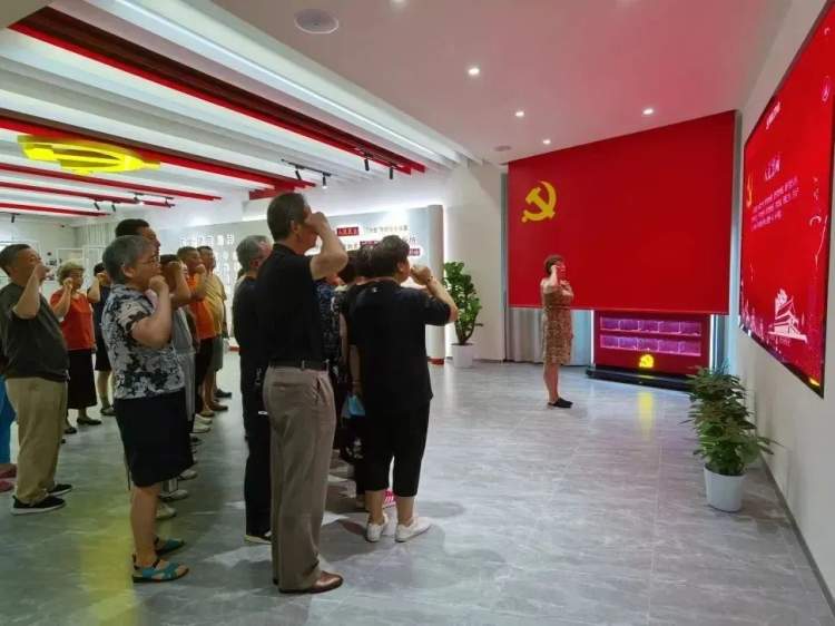 杨浦长白新村街道多了一个"奇怪"的网红地标