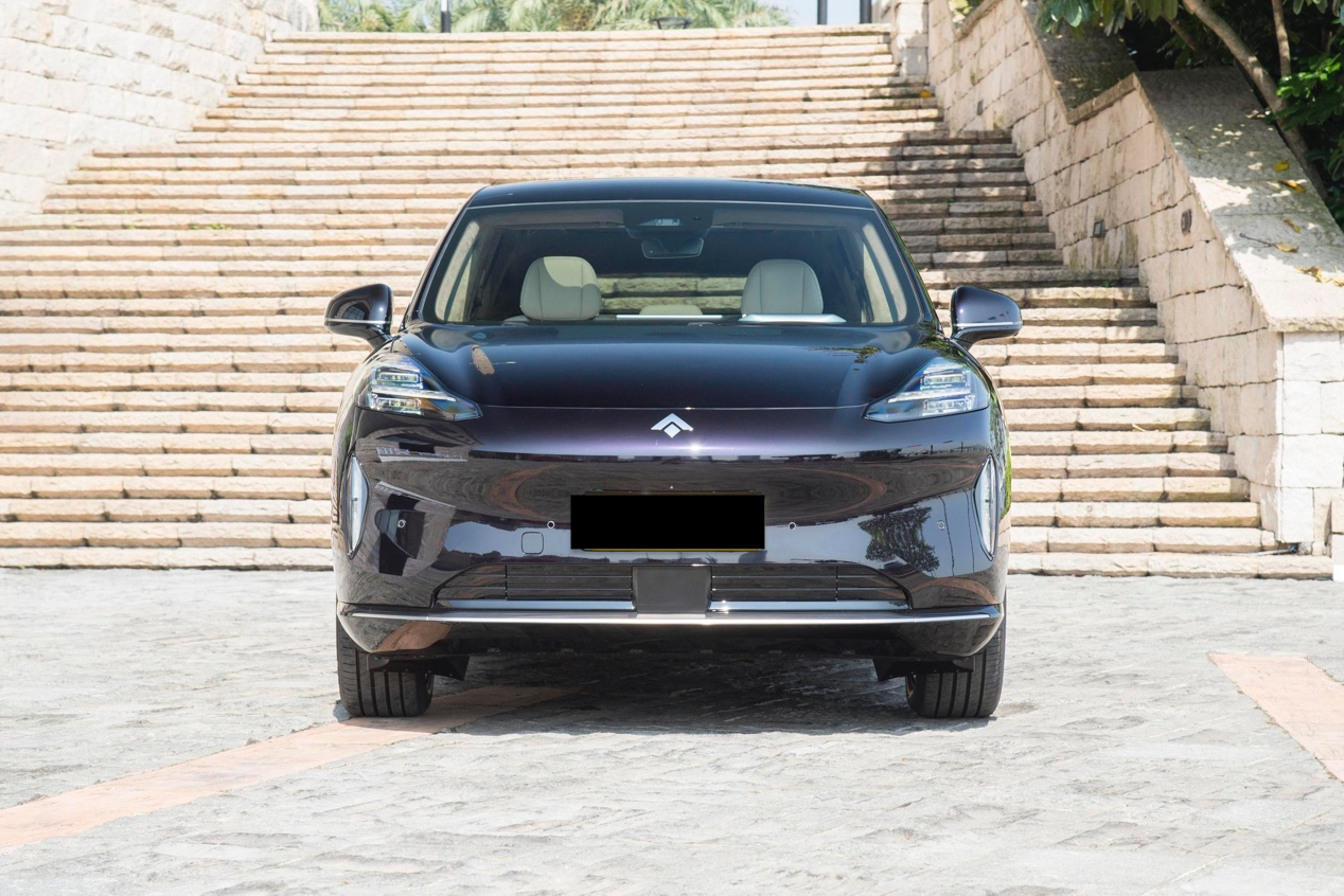 就问model y慌不慌!22万能买的鸥翼门中大型纯电suv要来了