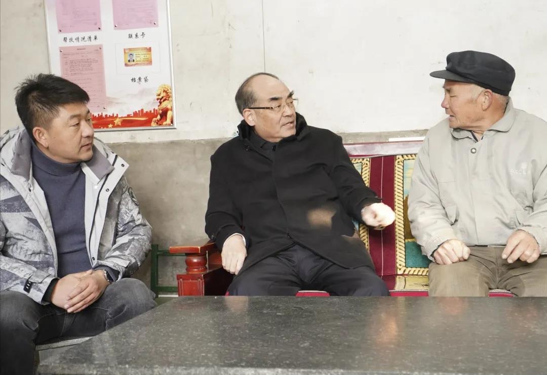 刘贵堂到济宁市泗水县看望山东省总工会第一书记并调研工作