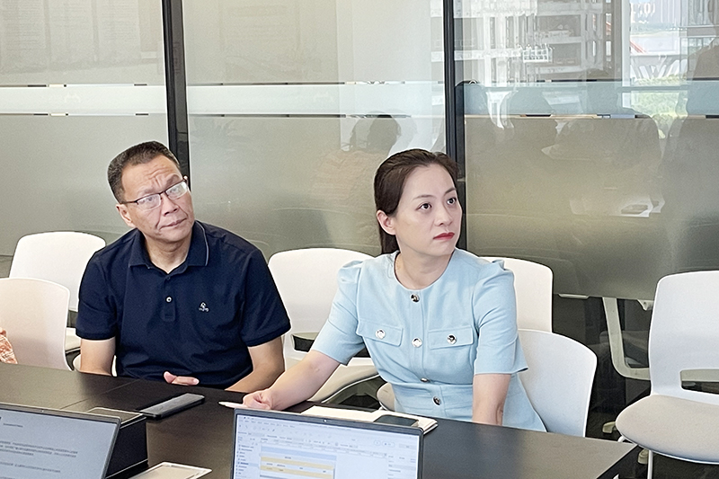 省招董事长刘成建,党委书记熊慧敏一行莅临招采猫调研指导