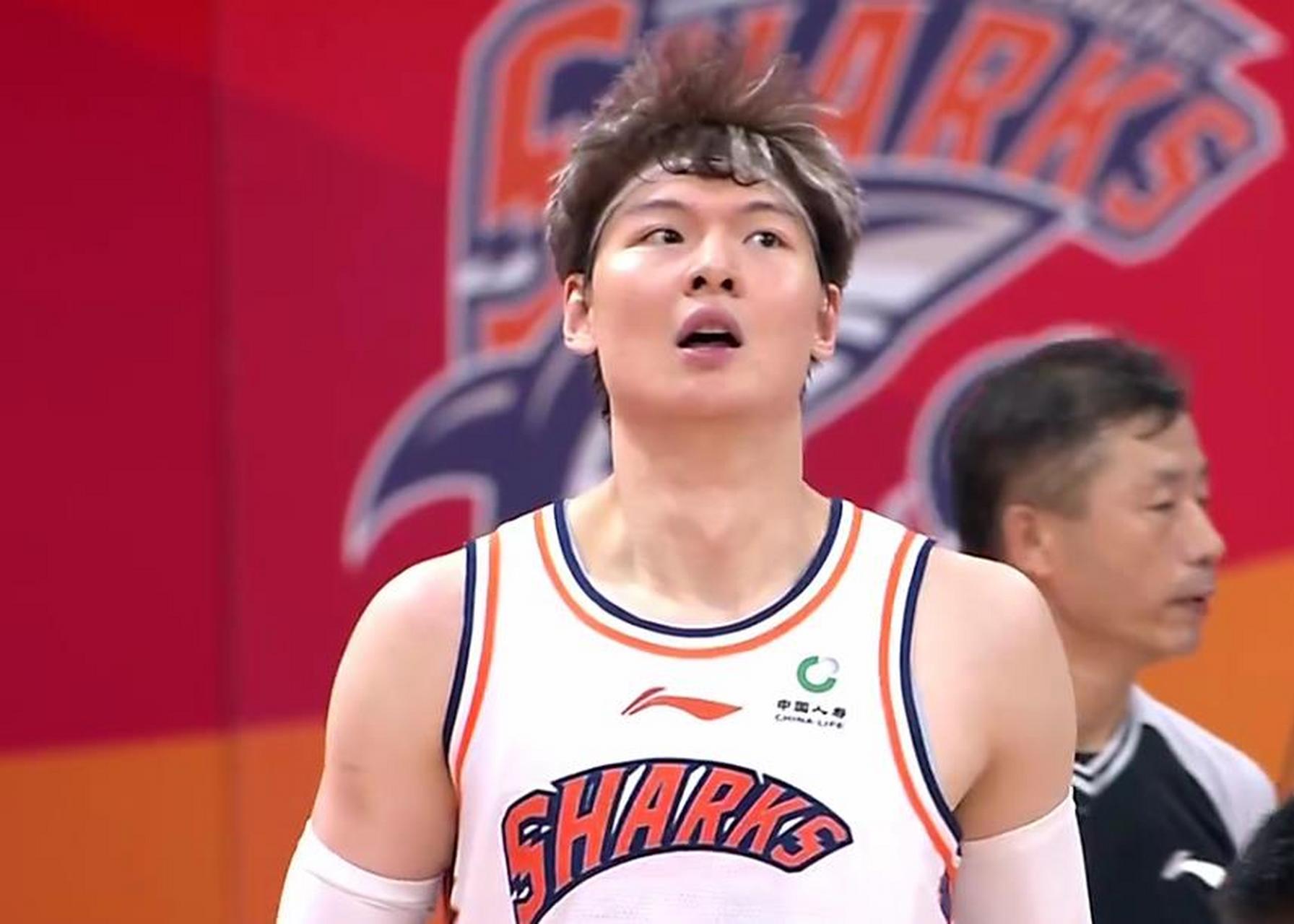 能力不输周琦和王哲林,cba常规赛mvp或失去悬念 广厦队在cba新赛季