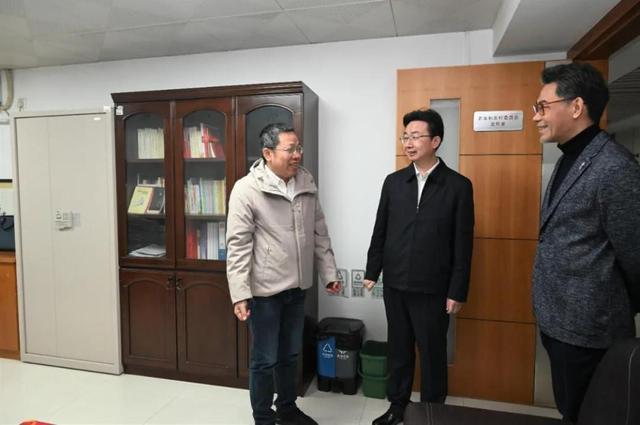 开工大吉!市政协领导张元醒看望慰问机关干部职工