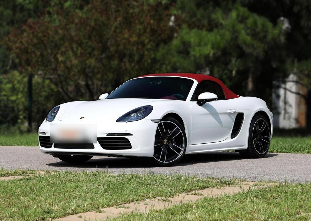 保时捷两人座跑车