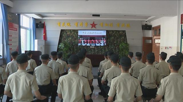 潍坊青州:火箭军士官学校学员缅怀先烈 守卫和平