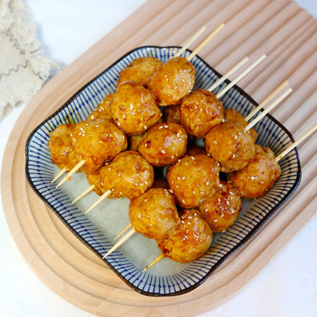 鸡胸肉封神吃法:便利店同款照烧鸡肉丸