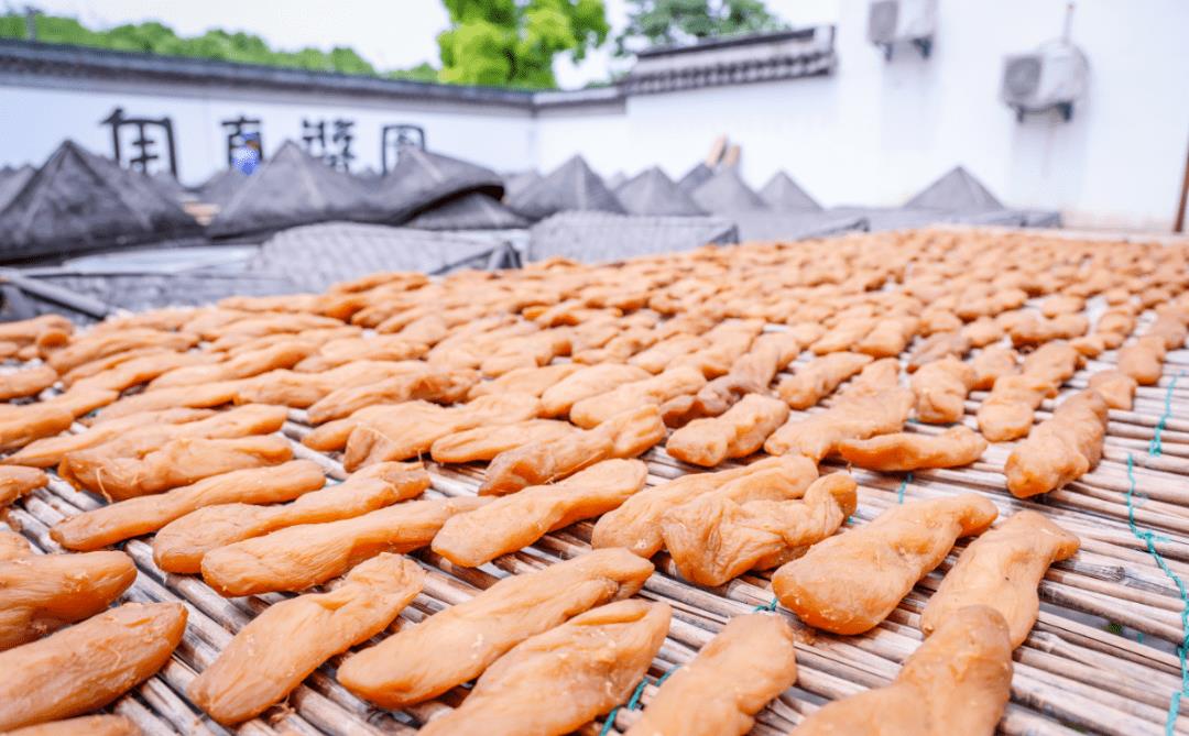 探寻苏州吴中甪直古镇美食,惊艳舌尖的"遗"见之味