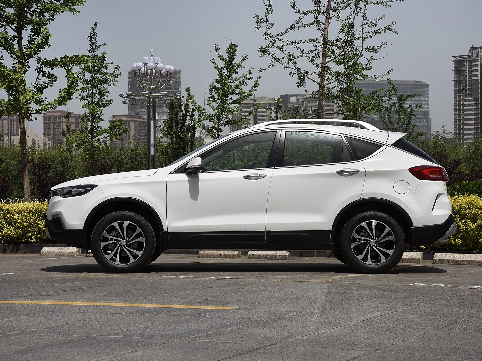 一汽奔腾x80越野能力介绍