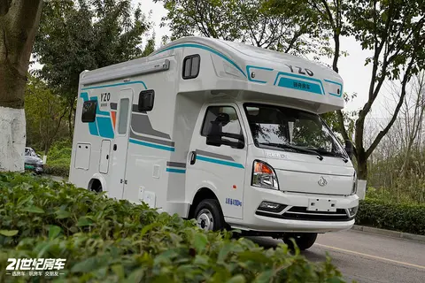 驿舟长安跨越d5新能源c型房车,43.5度电全国售后