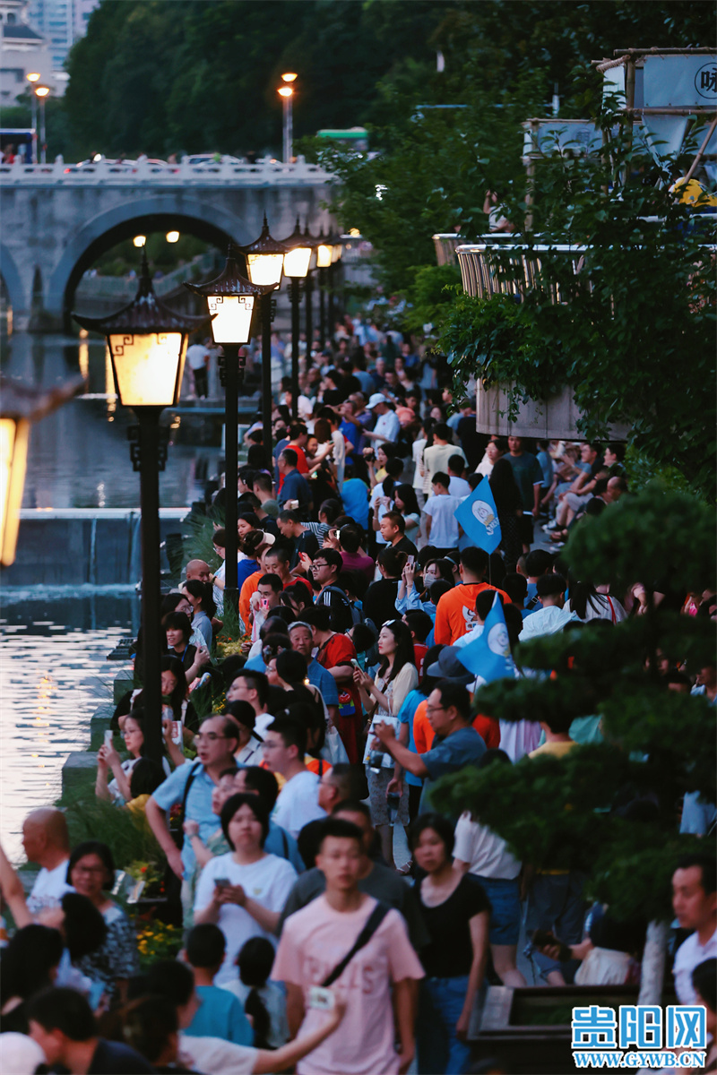 爽爽贵阳避暑季|人从众叕,"爽爽贵阳"热度爆棚