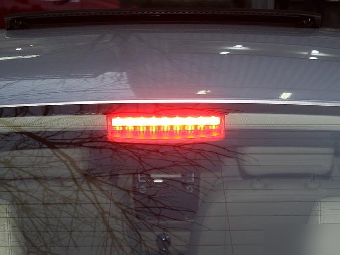 高位刹车灯E<a href='/Products/CErenzheng.html' class='keys' title='点击查看关于CE认证的相关信息' target='_blank'>CE认证</a>