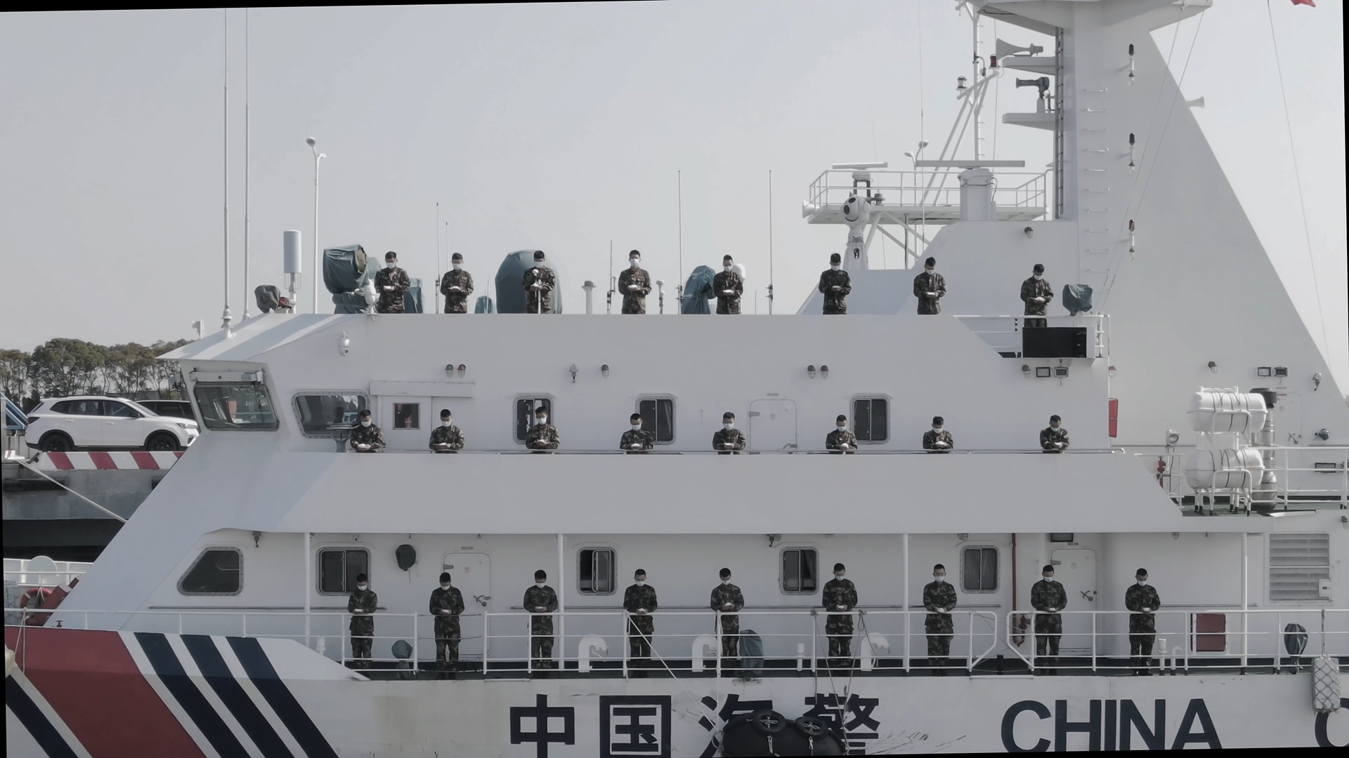 最闪亮的坐标|视频:上海海警局开展"清明寄哀思 海祭怀先烈"主题海上