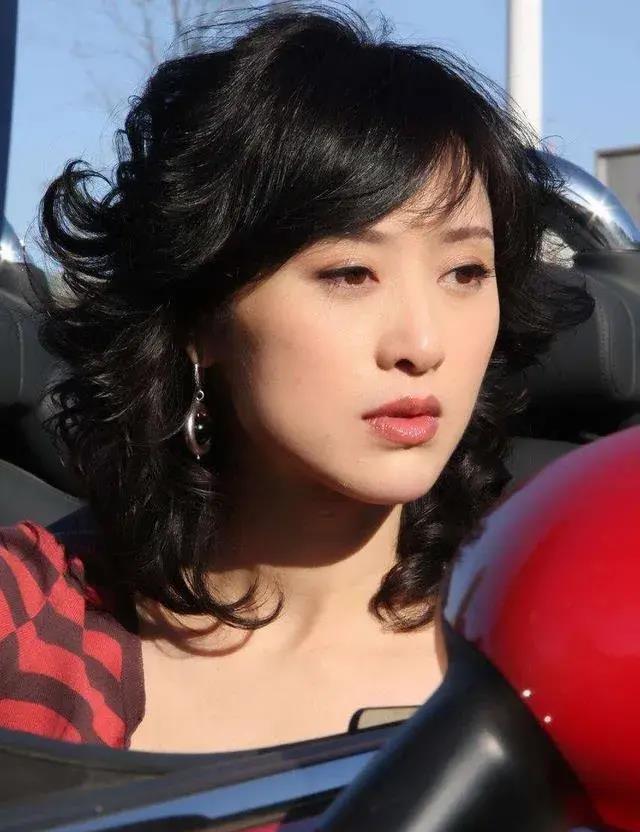 演员白珊:我这辈子最正确的决定,就是39岁为丈夫生一女