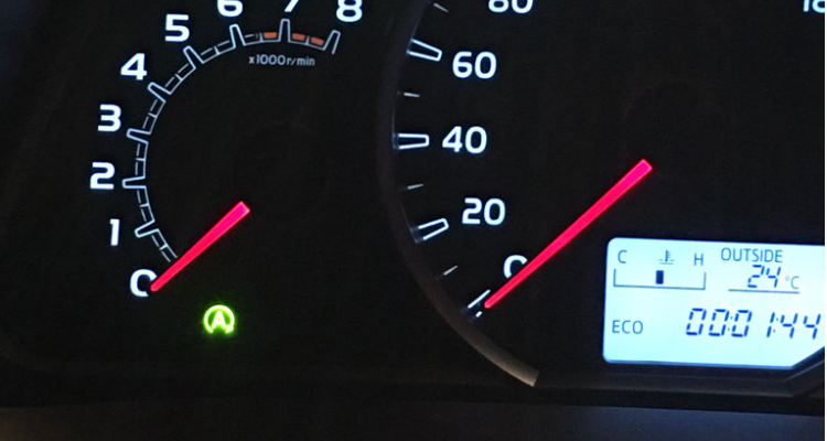 汽车仪表盘出现a是什么意思